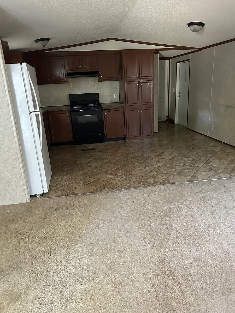 Building Photo - 1701 Mascoutah Ave #11