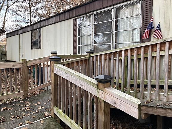 2nd image of 2 Nelson Dr