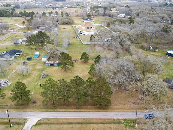2nd image of 14101 Patricia Ln