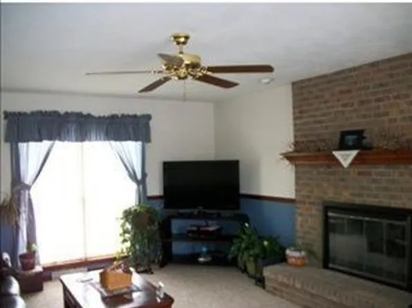 108 Saddlebrook Dr, Harrison City, PA 15636