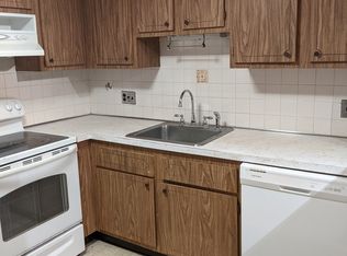 100 Summer St APT 1-2, Watertown, MA 02472