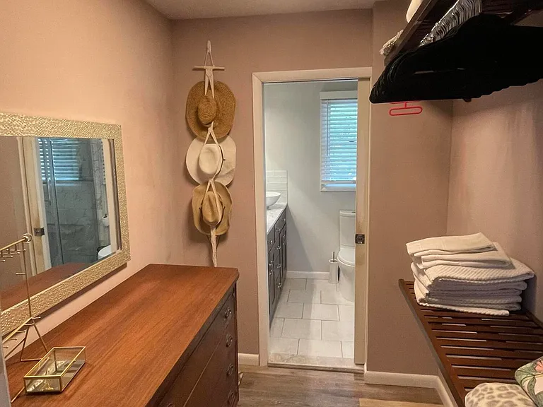 265 E Virginia Ave — Photo 8