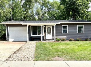 536 Gentle Breeze Ter, Carpentersville, IL 60110