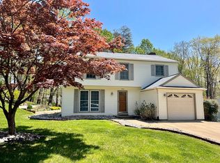 5705 Oak Leather Dr, Burke, VA 22015