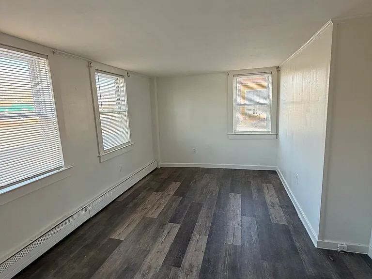 305-307 Silver Ln #1 — Photo 6