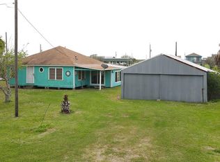 245 Lou Lou Ln E, Pt Lavaca, TX 77465