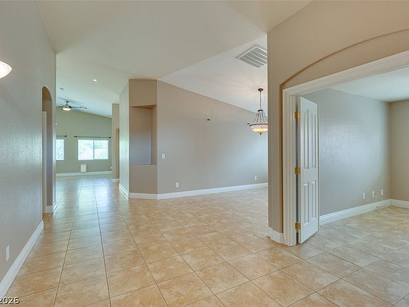 2nd image of 82 Rattlesnake Grass Ct