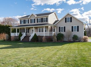 83 Bay Rd, Hadley, MA 01035