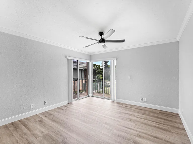 1866 Fairview Villas Dr #3 — Photo 16