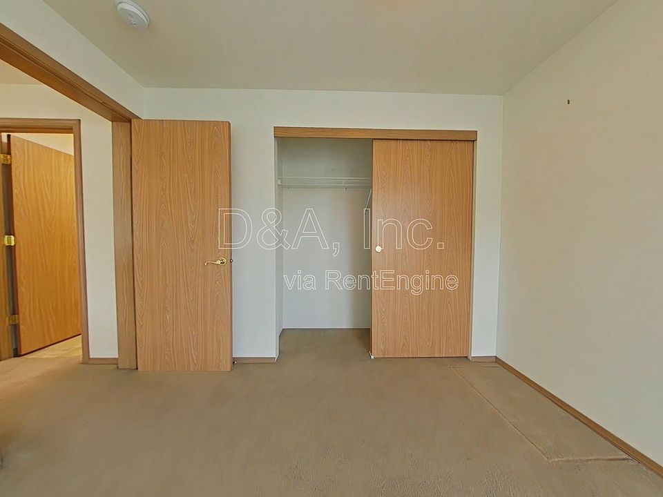 Building Photo 5