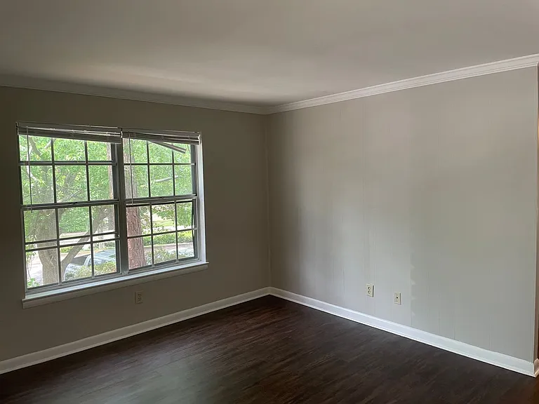2727 Highland Ave S #108 — Photo 6