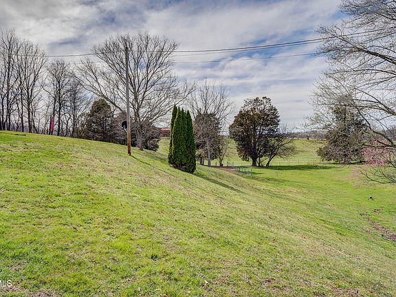 5th image of 1222 Sycamore Creek Dr