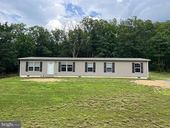 4th image of 853 Janes Way