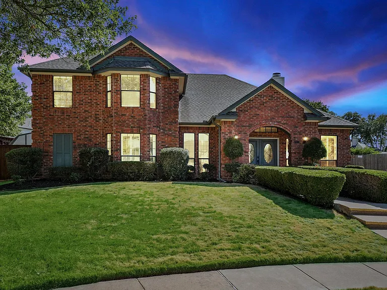 922 Blackstone Dr — Photo 47