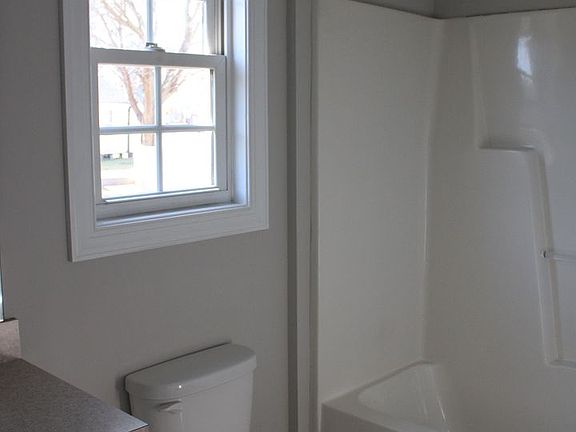 5th image of 6313A Railroad St