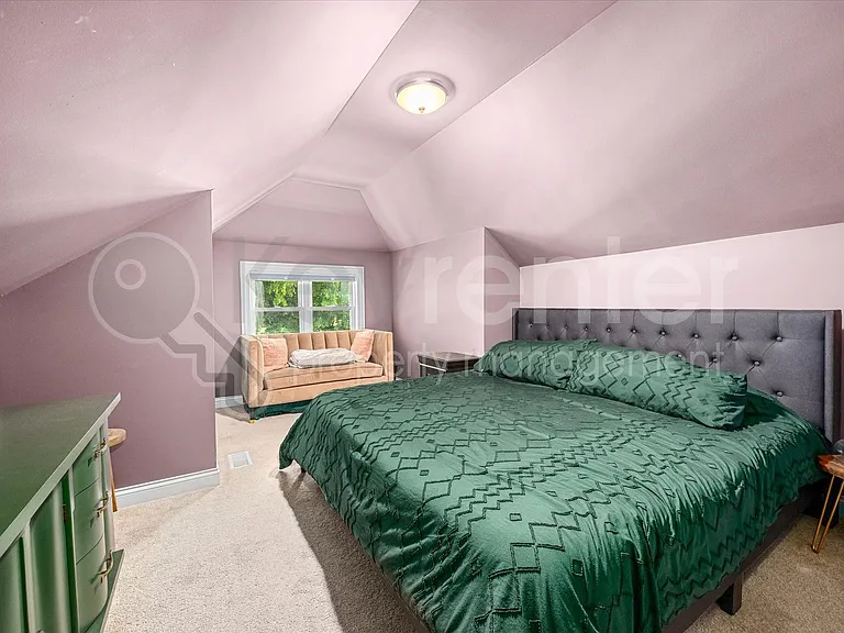 4230 N Oriole Ave — Photo 22