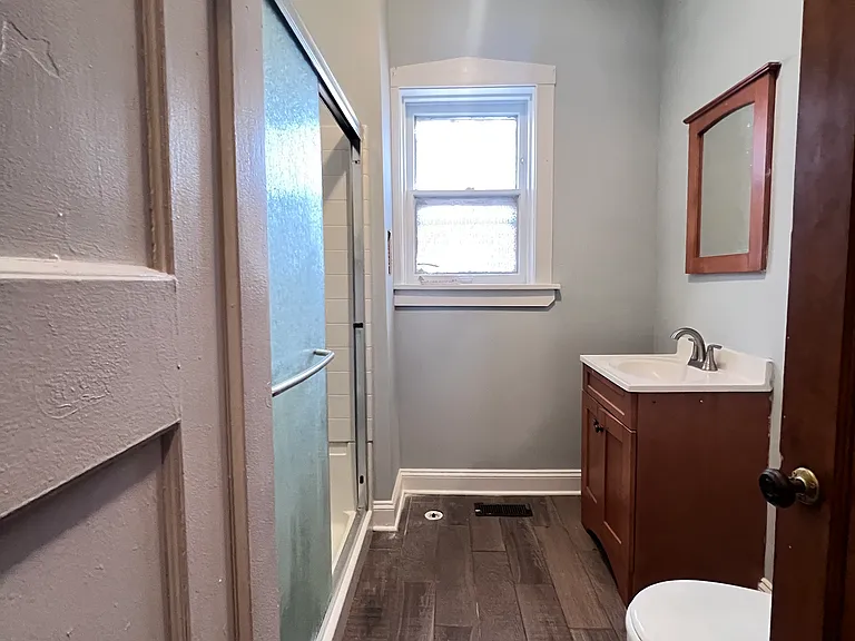 821 N Waller Ave #1 — Photo 12