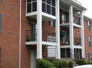 101 Donard Park Ave, Louisville, KY 40218