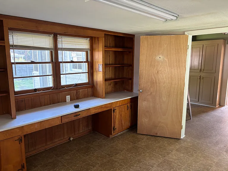 114 Hopkins St — Photo 4