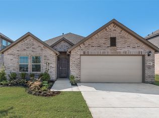 3316 Goshawk Dr, Denton, TX 76208