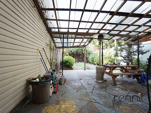 4th image of 195 Palmetto St #1