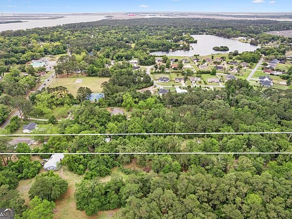 3rd image of 633 Blythe Island Dr