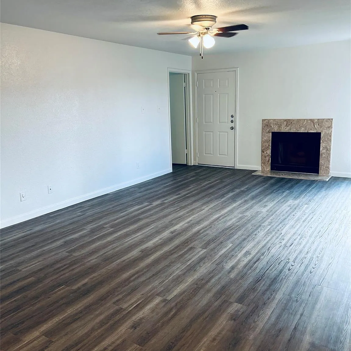 2 bed, 2.0 bath, 1068 sqft, $1,300 — Photo 4
