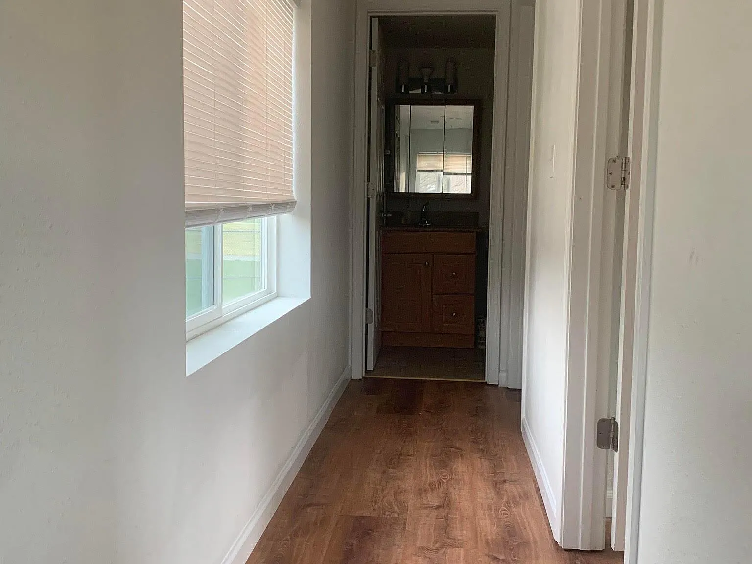 2 bed, 800 sqft, $2,380 — Photo 3