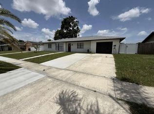 516 E Anglewood Dr, Brandon, FL 33511