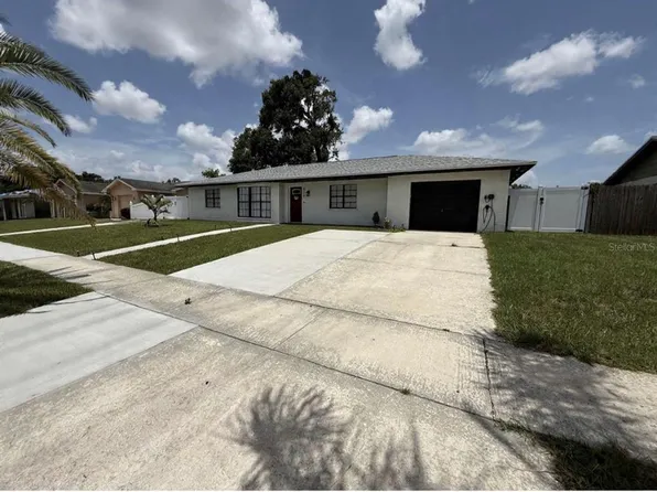 516 E Anglewood Dr, Brandon, FL 33511