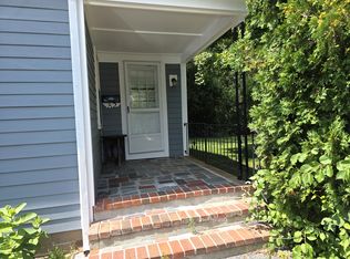 942 W Main St APT A2, Centerville, MA 02632