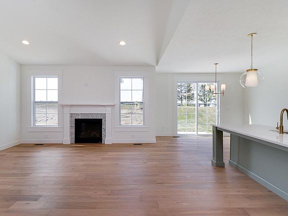 4th image of 1511 Lincoln Park Dr