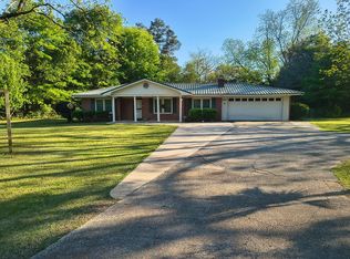380 State Highway 96 E, Jeffersonville, GA 31044