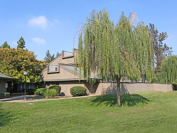 5th image of 224 S Clovis Ave APT 131