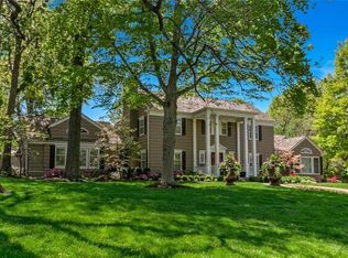 639 W 55th St, Kansas City, MO 64113