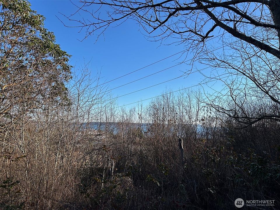 1st image of 687 W Sims Way