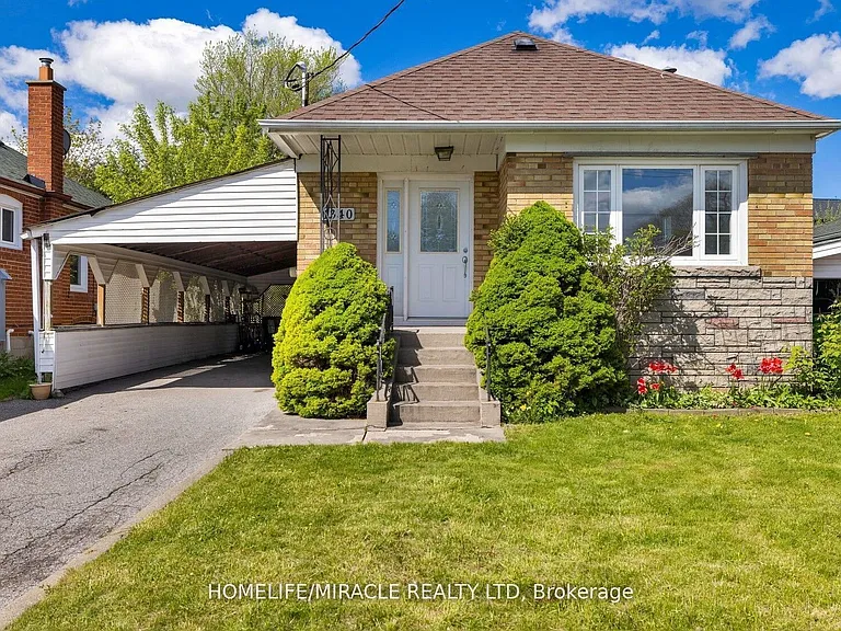 1340 Warden Ave #BASEMENT — Photo 1