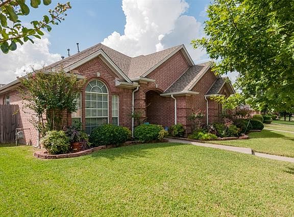 2nd image of 8124 Lost Maple Dr