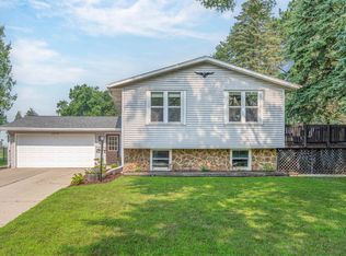 2276 Smithville Rd, Green Bay, WI 54313