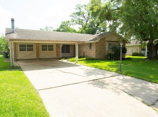 161 Berkshire Ln, Beaumont, TX 77707