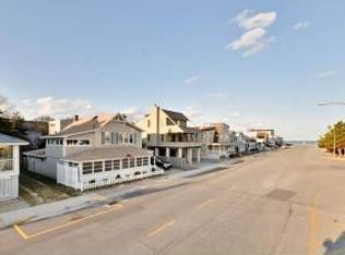 17 Lake Ave, Rehoboth Beach, DE 19971