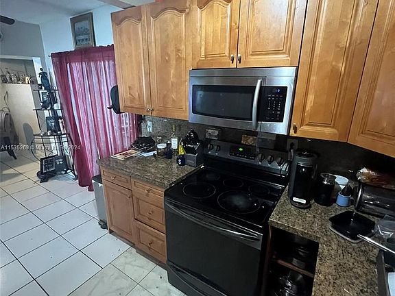3rd image of 1161 NE 140th St