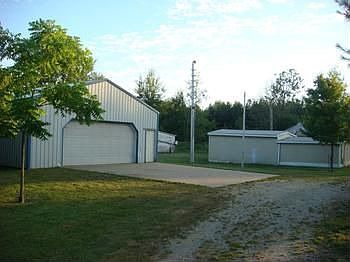 30x40 pole building and its heated.