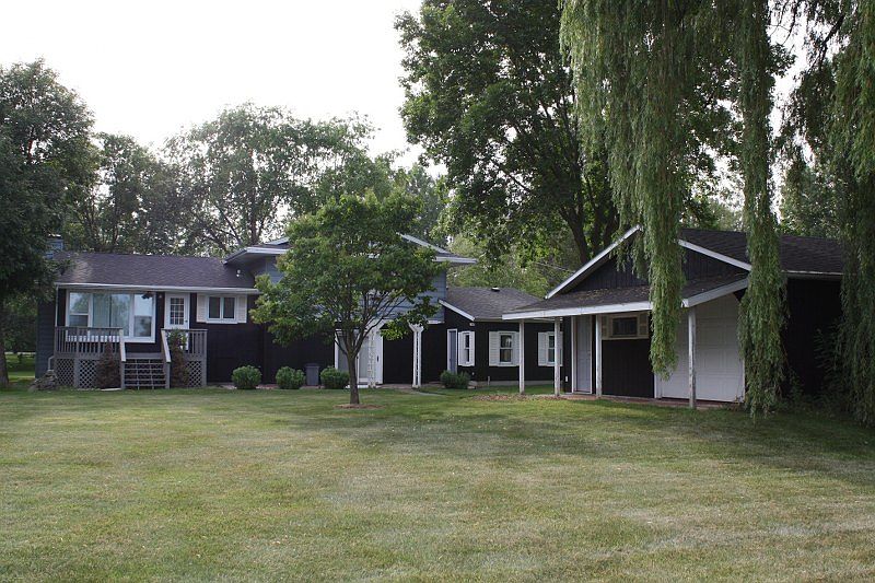 1st image of N9099 Lakeshore Dr