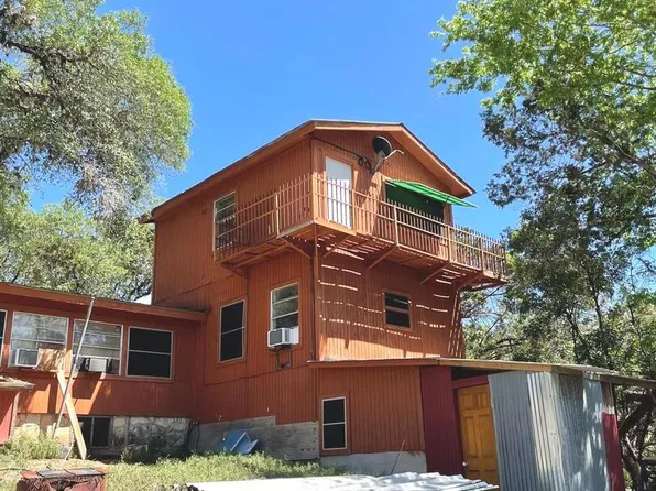 427 BLACK BASS RD, Lakehills, TX 78063