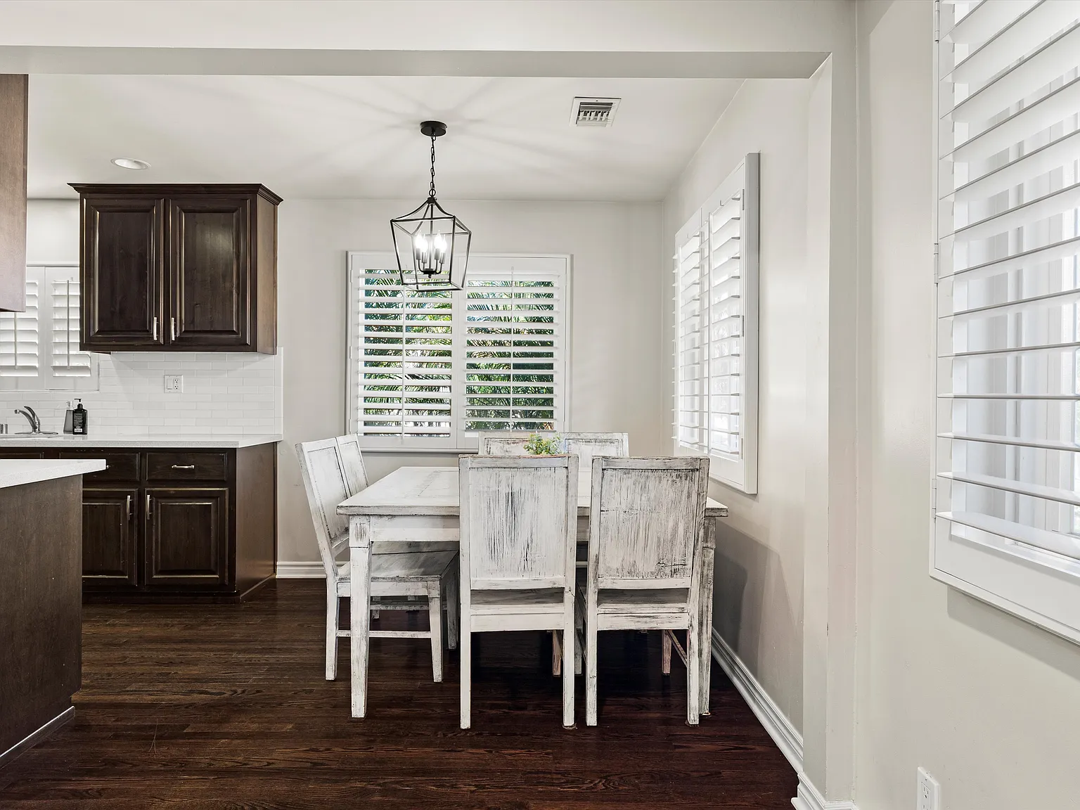 2130 Santa Fe Ave — Photo 4