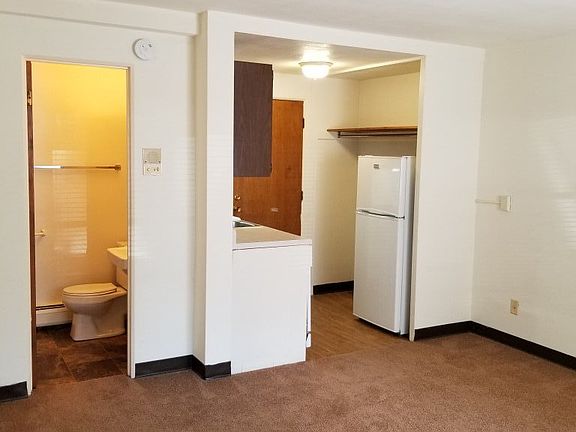 5th image of 126 S Franklin St #13577958