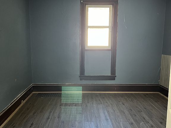 4th image of 602 Lafayette St #1