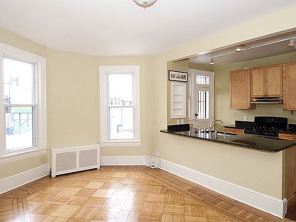 Dining Room & Kitchen