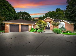 3047 Rowley Park Dr, Kingsville, ON N9Y2Y2